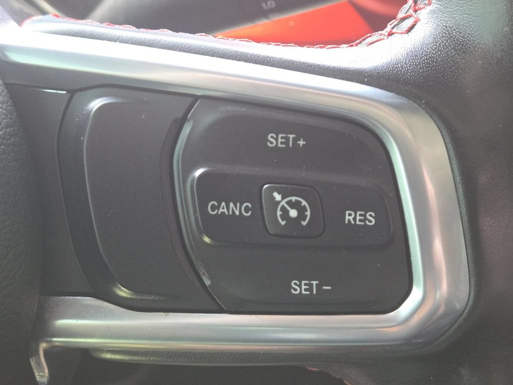 Used 2023 Jeep Gladiator Rubicon w/ Cold Weather Group AWD/4WD image 8