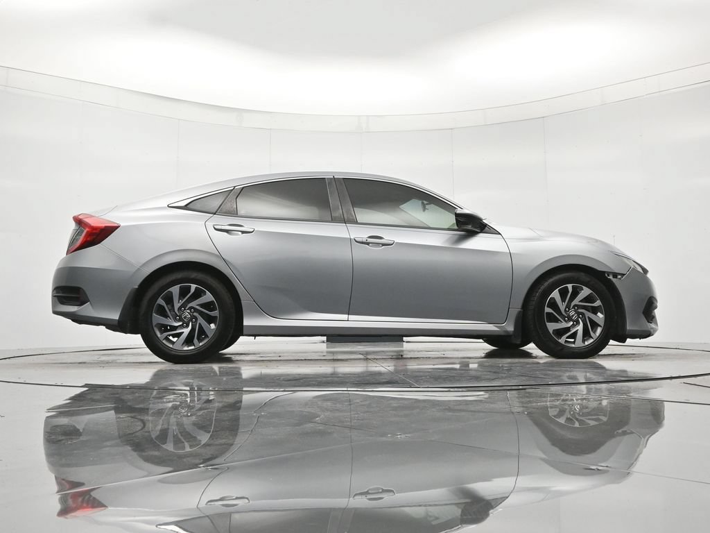 Used 2018 Honda Civic EX image 40