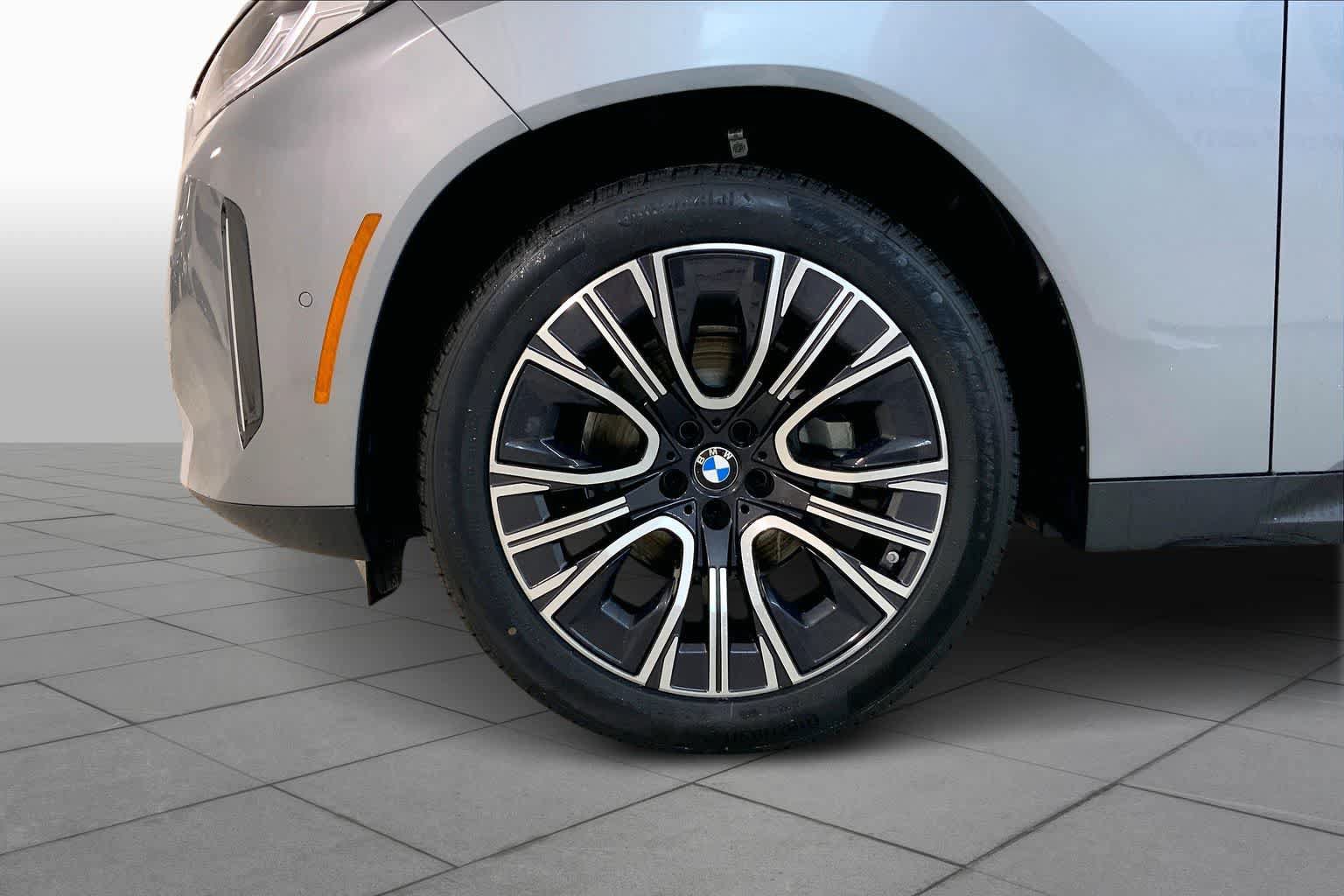 Used 2026 BMW X3 xDrive30i w/ Premium Package AWD/4WD image 11