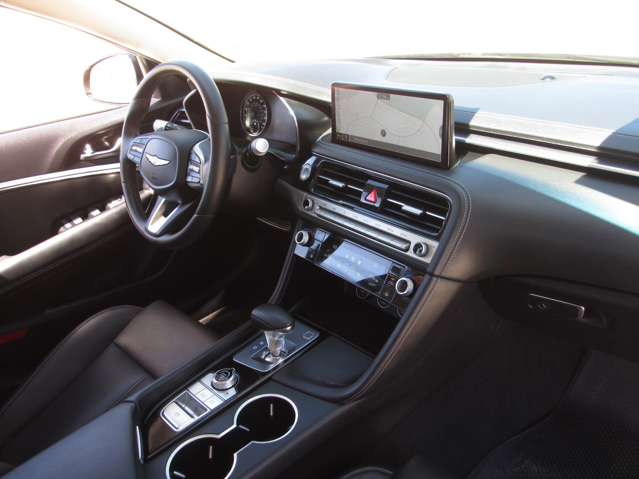 Used 2025 Genesis G70 2.5T image 9