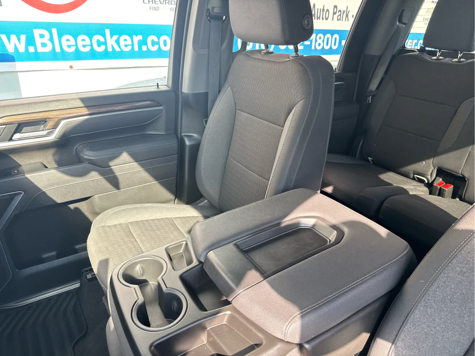 Used 2025 Chevrolet Silverado 2500 LT w/ Convenience Package AWD/4WD image 32