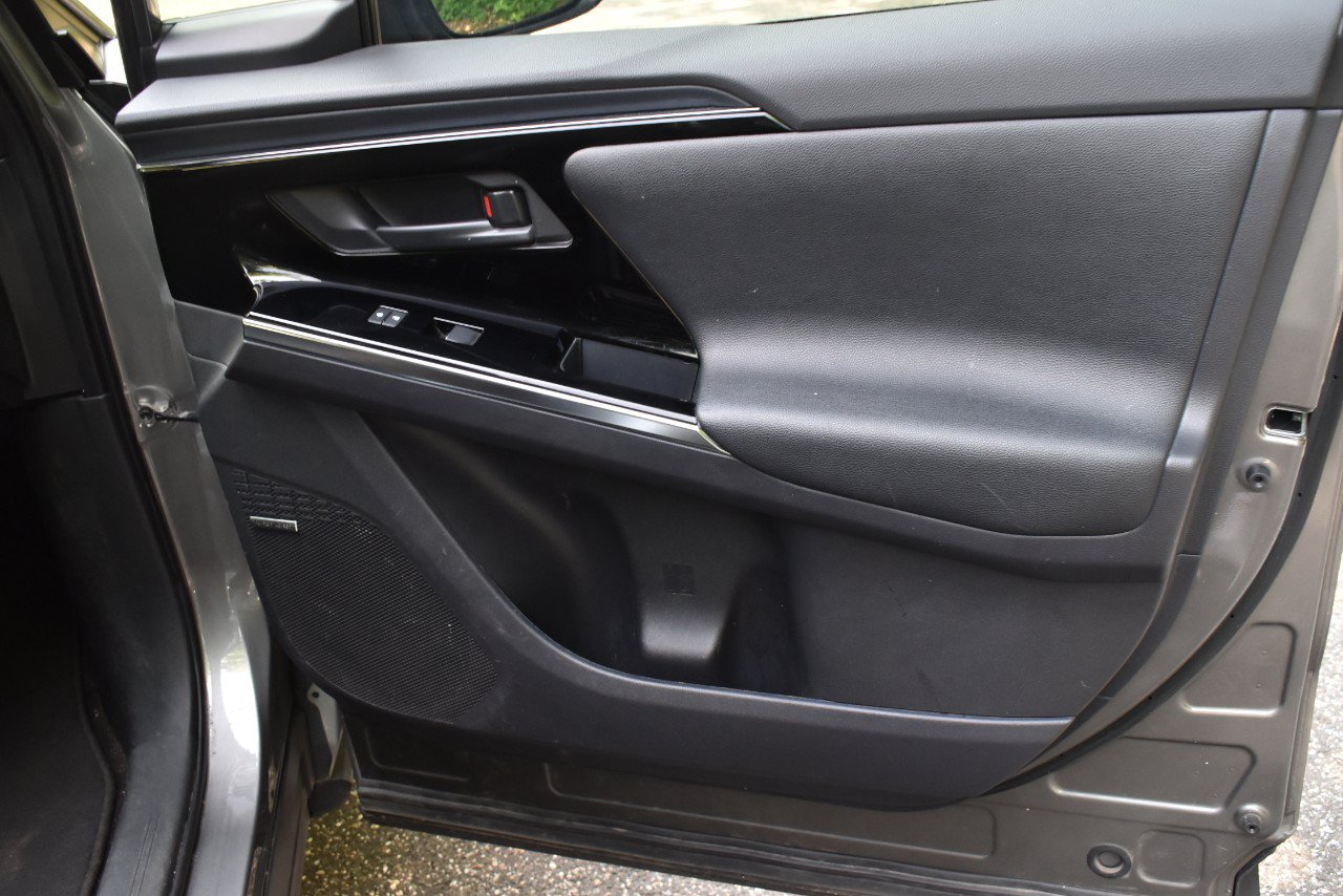 Used 2023 Subaru Solterra AWD image 20