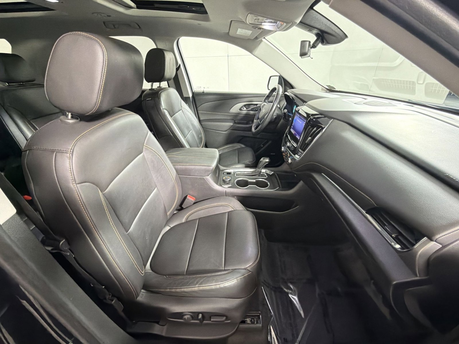 Used 2020 Chevrolet Traverse RS image 21