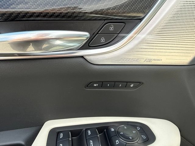 Used 2025 Cadillac XT6 Sport w/ LPO, Floor Liner Package AWD/4WD image 23