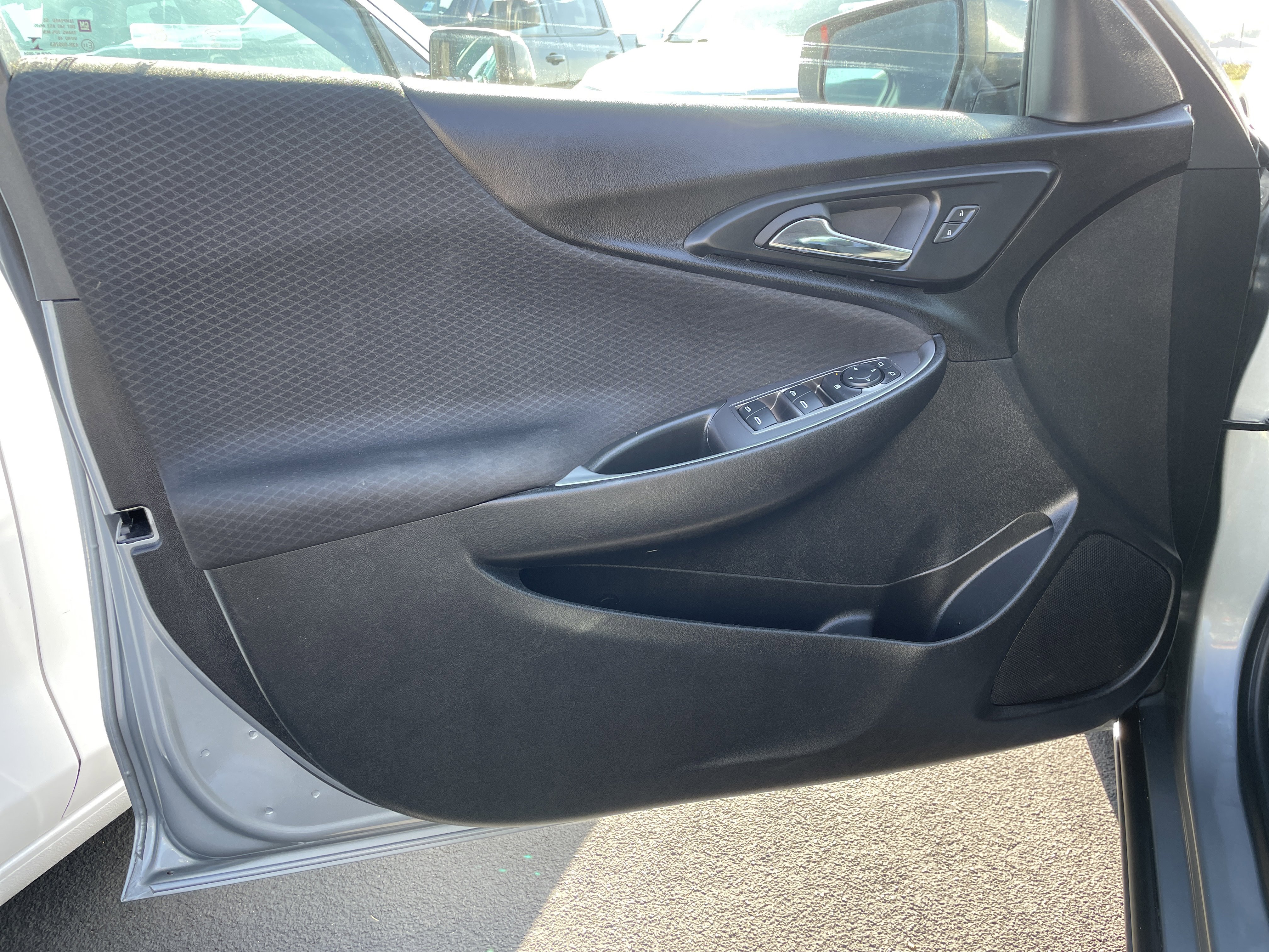 Used 2024 Chevrolet Malibu LT image 19