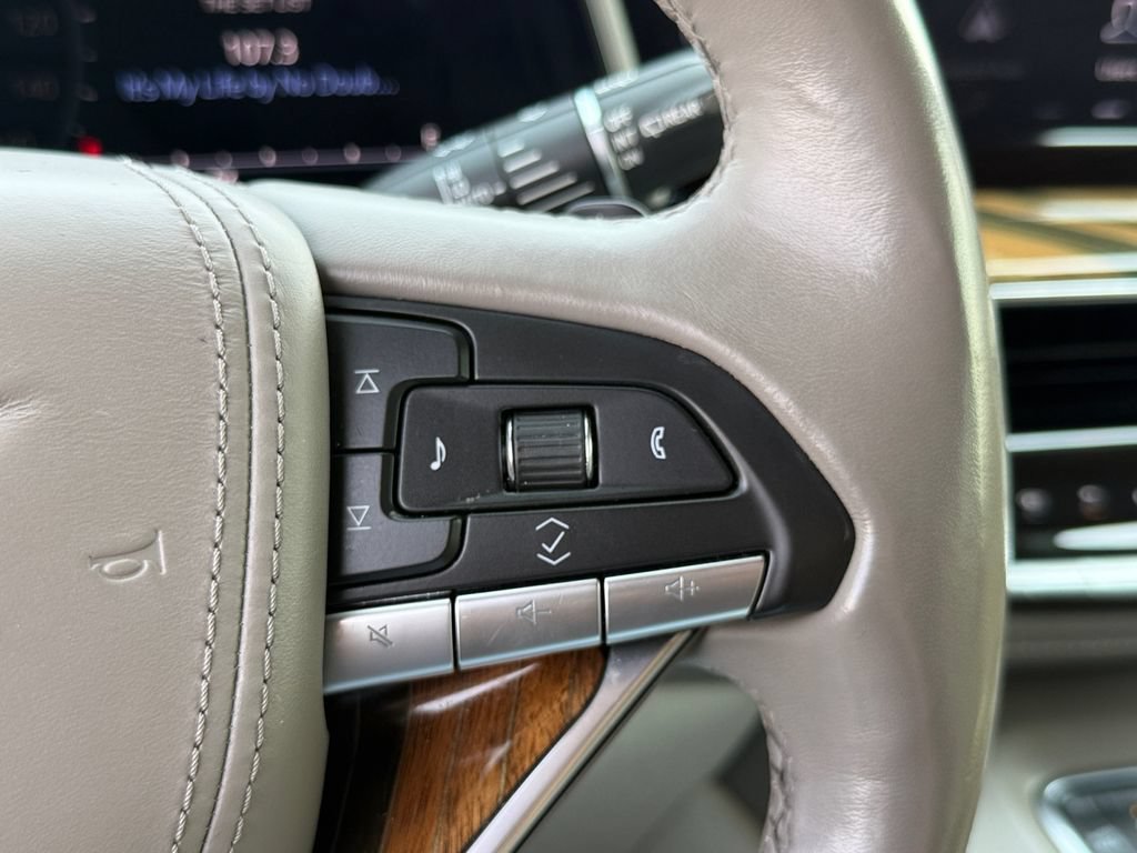 Used 2021 Cadillac Escalade Sport Platinum w/ LPO, ONYX Package AWD/4WD image 18