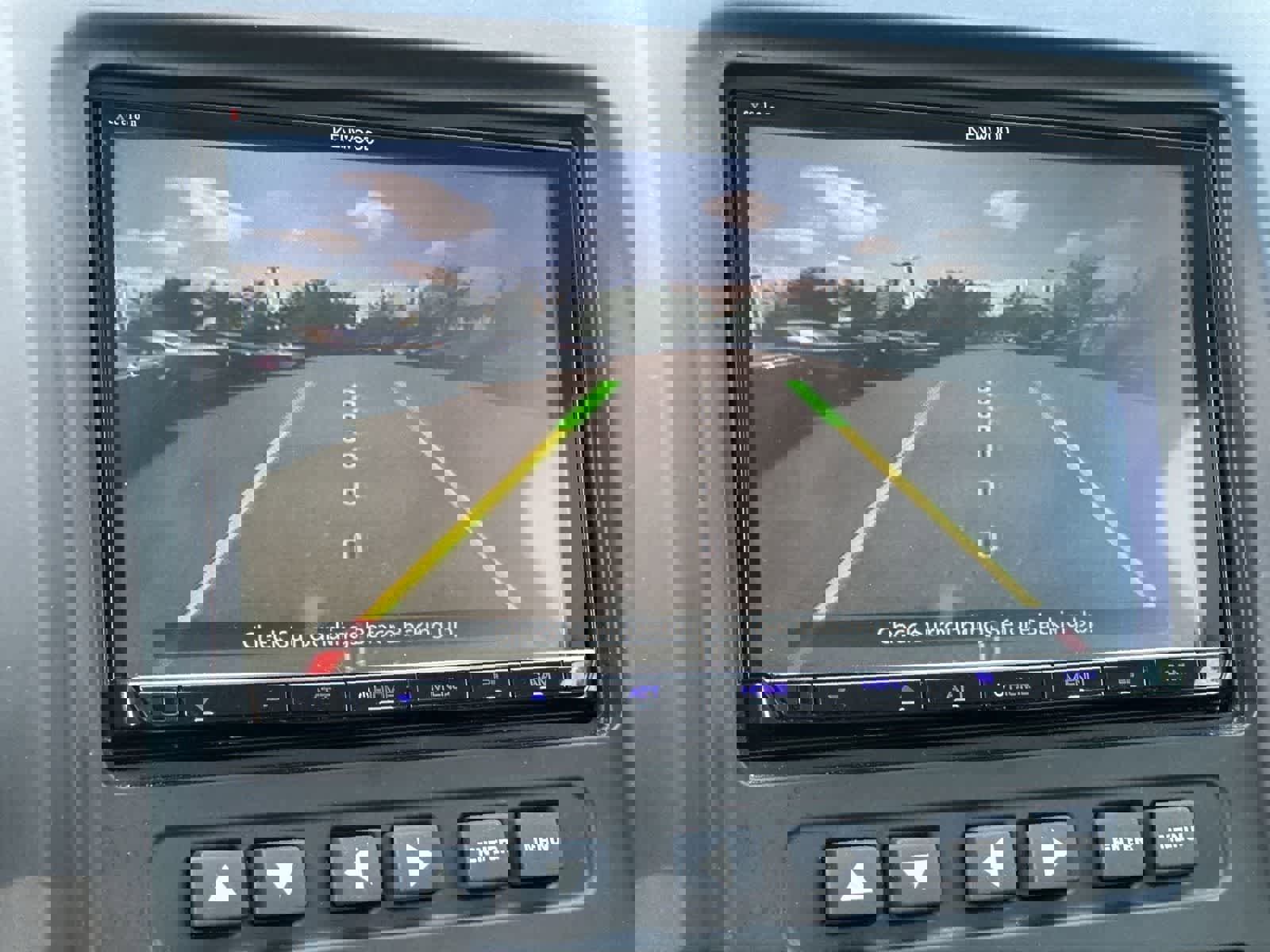 Used 2015 Jeep Cherokee Latitude w/ Comfort/Convenience Group image 19