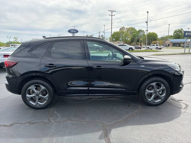 Certified 2024 Ford Escape ST-Line AWD/4WD image 8