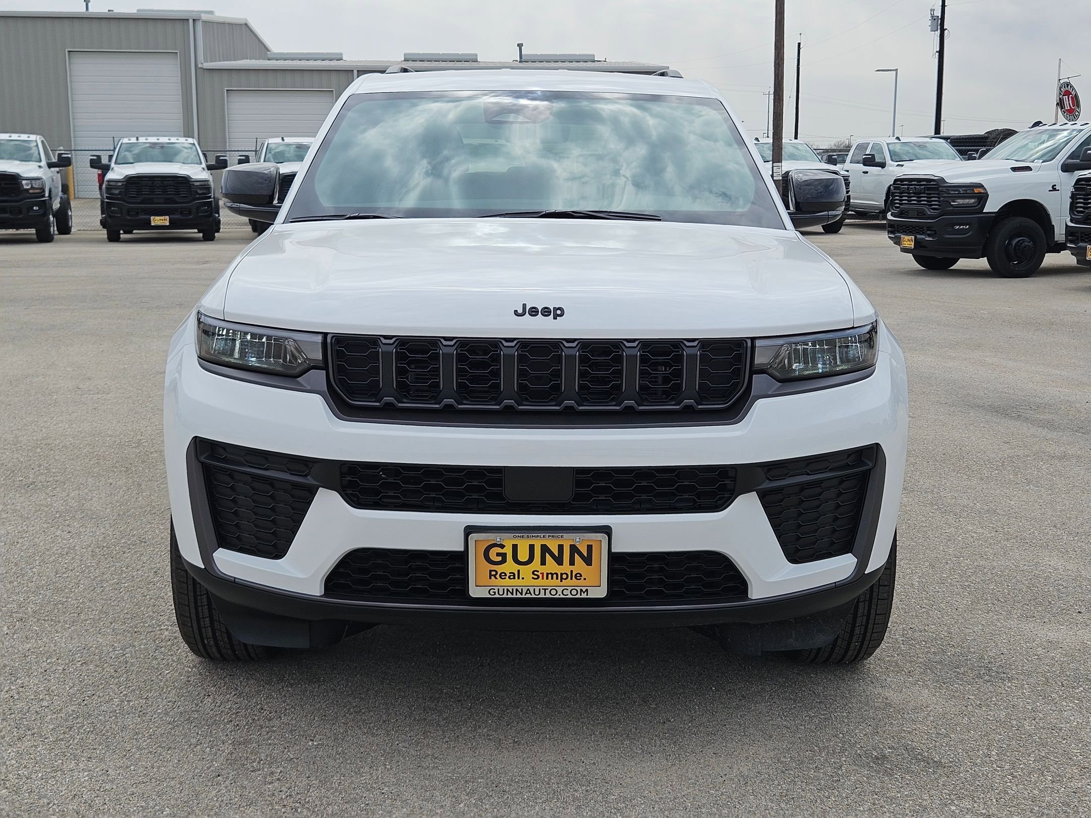 New 2026 Jeep Grand Cherokee Altitude RWD image 8