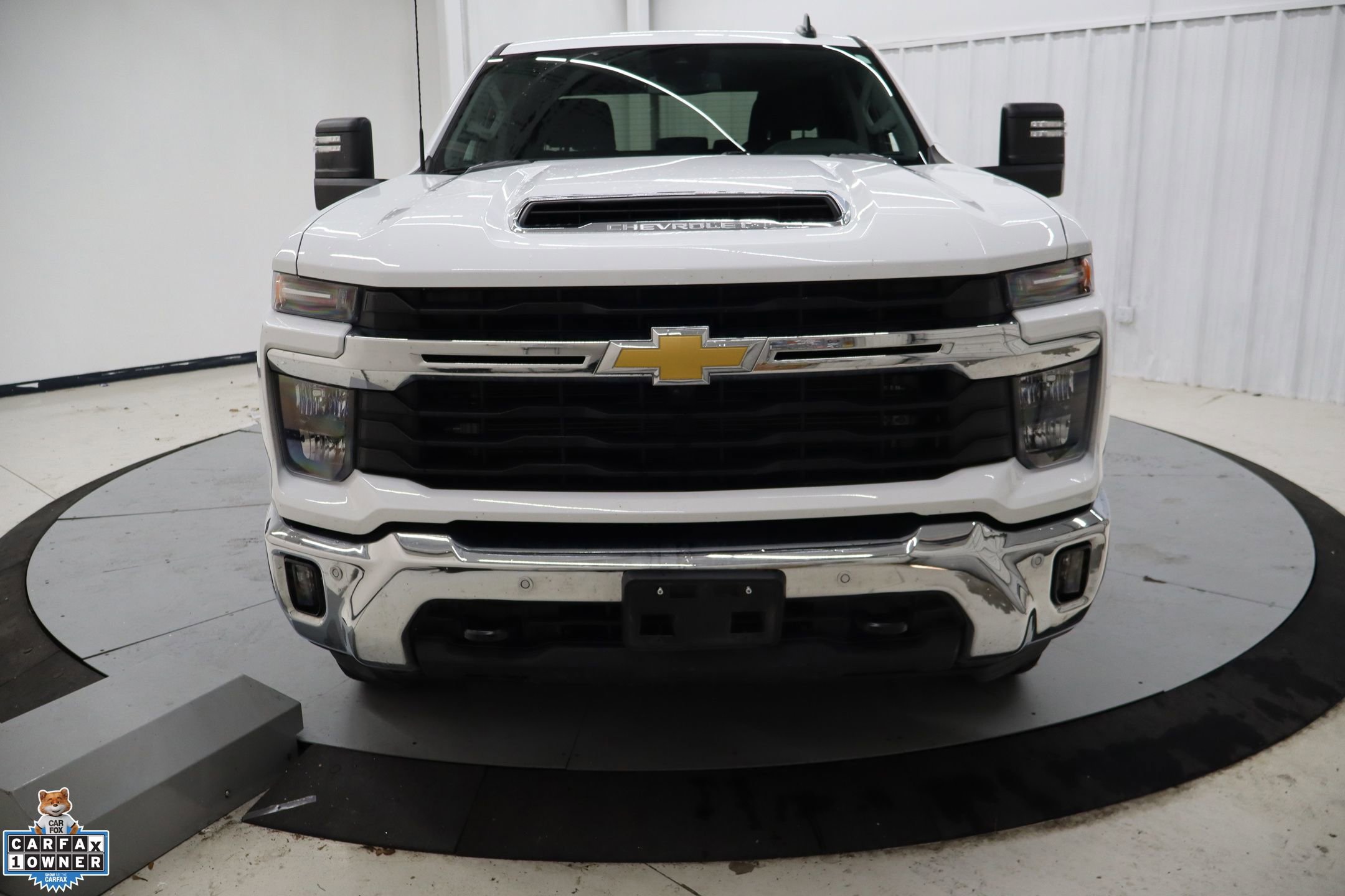 Used 2025 Chevrolet Silverado 2500 LT w/ Safety Package image 9