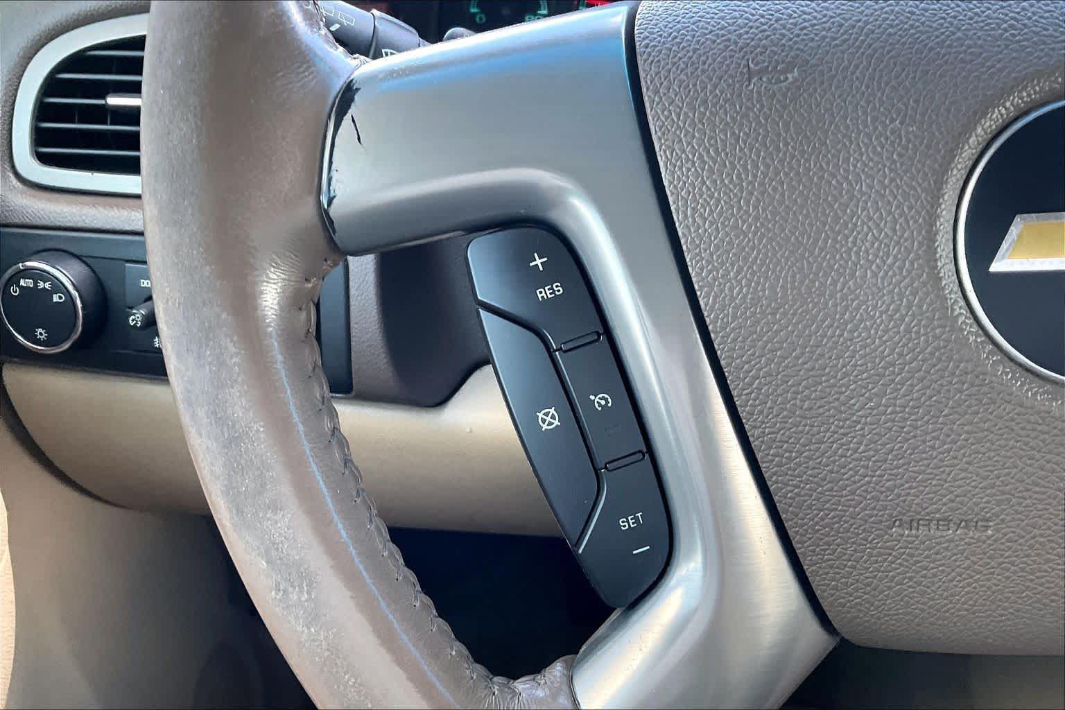 Used 2011 Chevrolet Tahoe LTZ RWD image 21