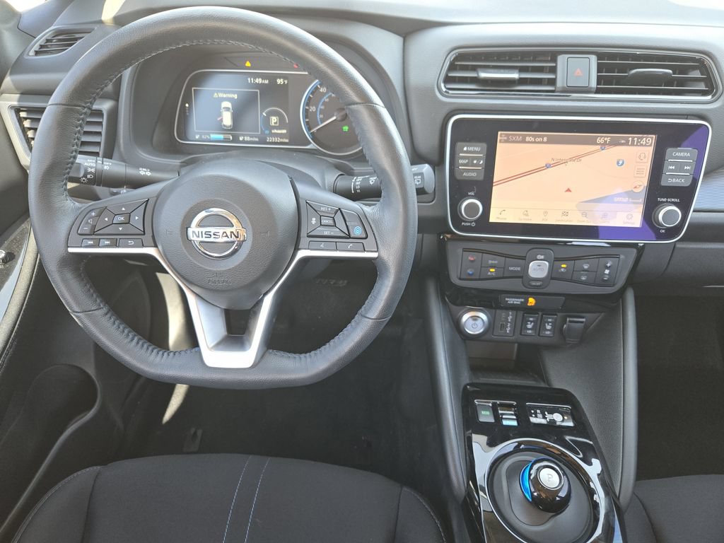 Used 2022 Nissan Leaf SV w/ SV Technology Package FWD image 18