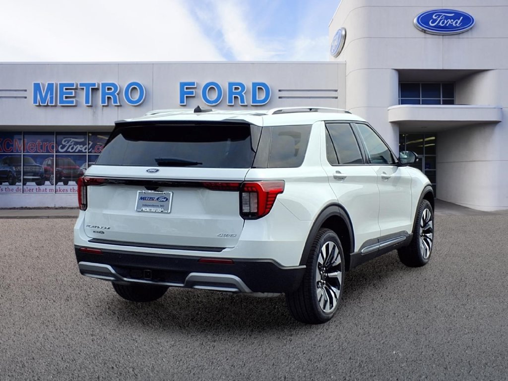 New 2026 Ford Explorer Platinum w/ LUX Leather Package AWD/4WD image 3