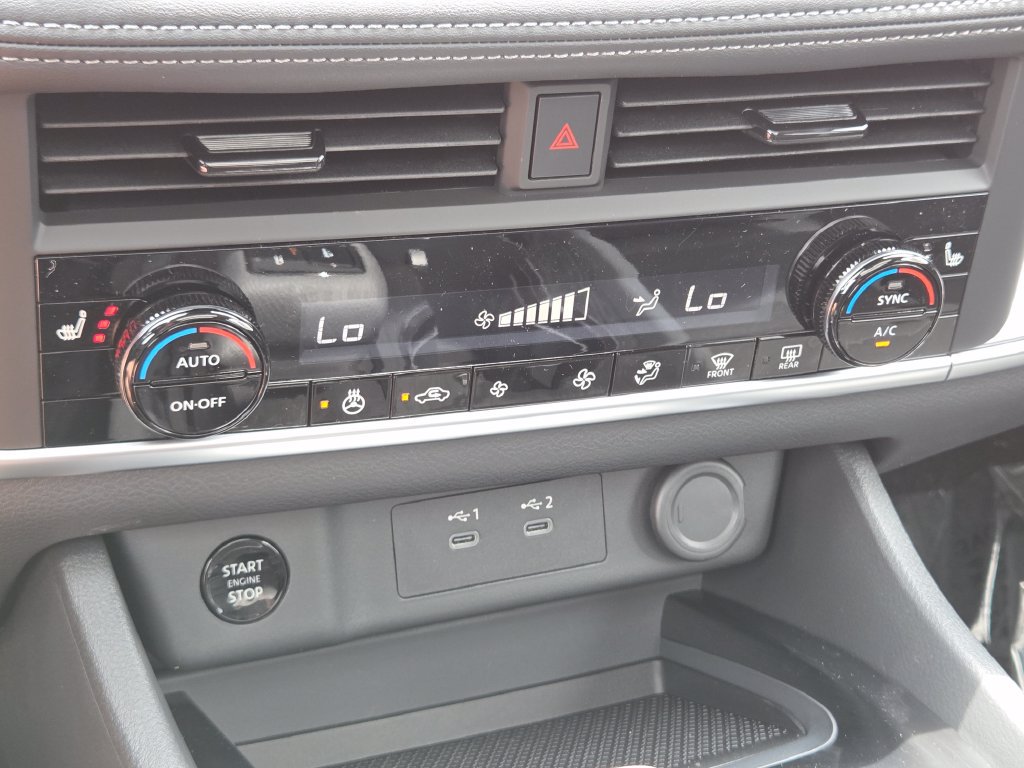 New 2026 Nissan Rogue Dark Armor AWD/4WD image 28