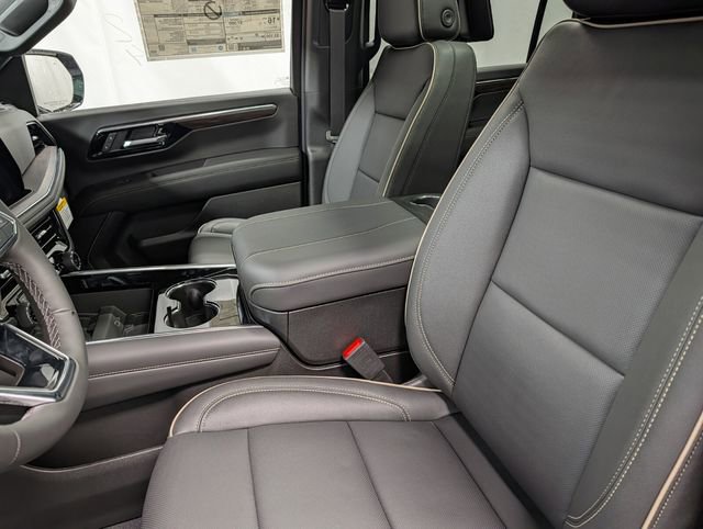 New 2026 Chevrolet Suburban Premier image 11