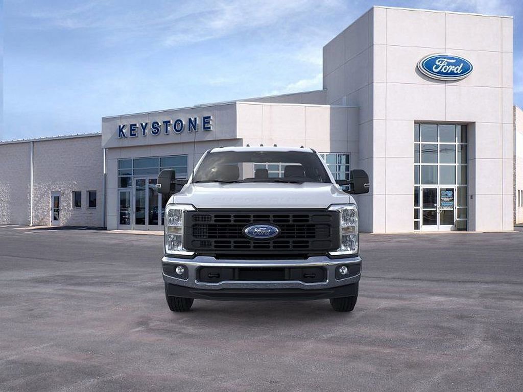 Used 2024 Ford F350 XL w/ XL Chrome Package image 6