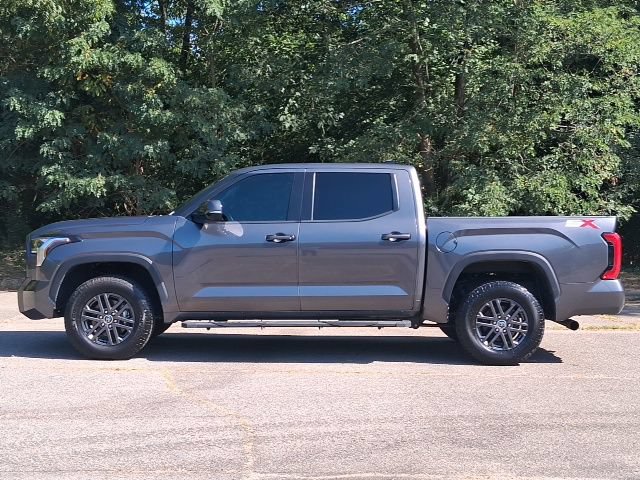 Used 2023 Toyota Tundra SR5 w/ SR5 Convenience Package AWD/4WD image 2