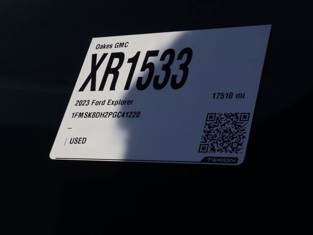 Used 2023 Ford Explorer XLT image 45