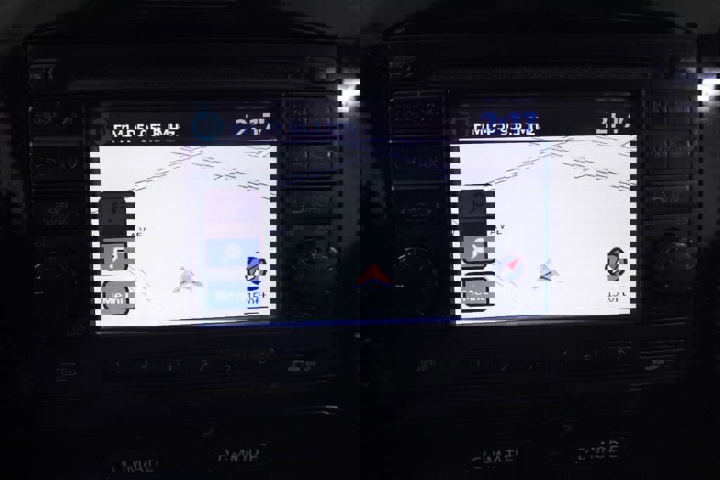 Used 2013 Nissan Juke SL image 16