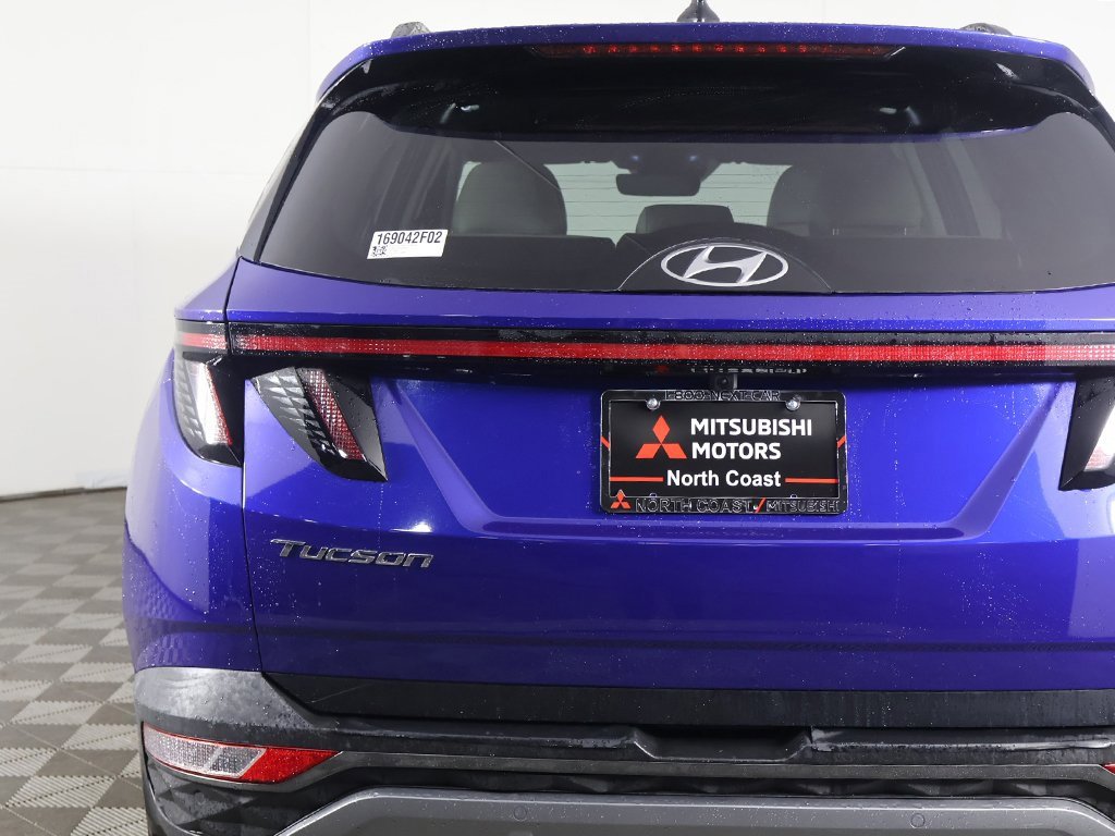 Used 2023 Hyundai Tucson Limited w/ Cargo Package image 17