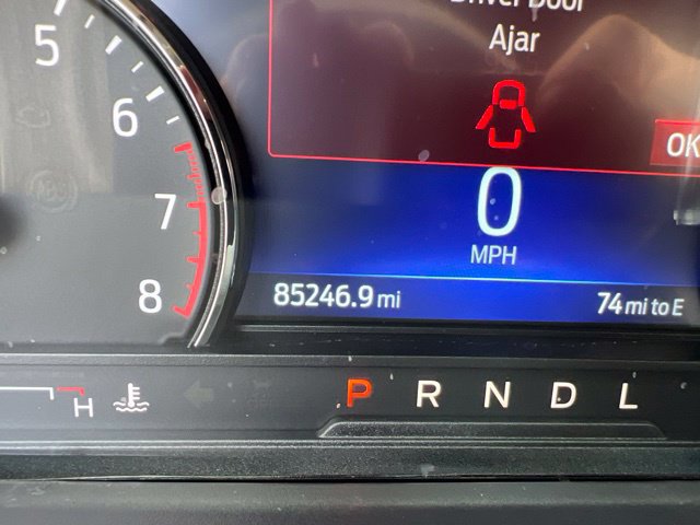 Used 2022 Ford Explorer XLT w/ Equipment Group 202A AWD/4WD image 12