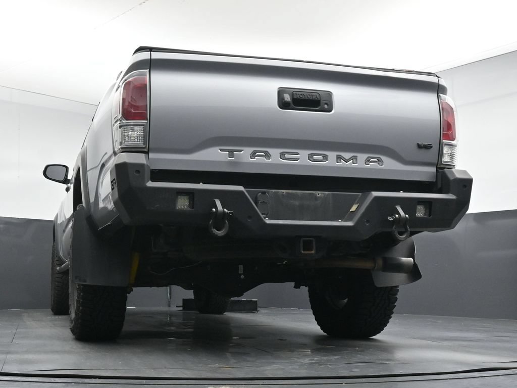Used 2021 Toyota Tacoma TRD Off-Road AWD/4WD image 22