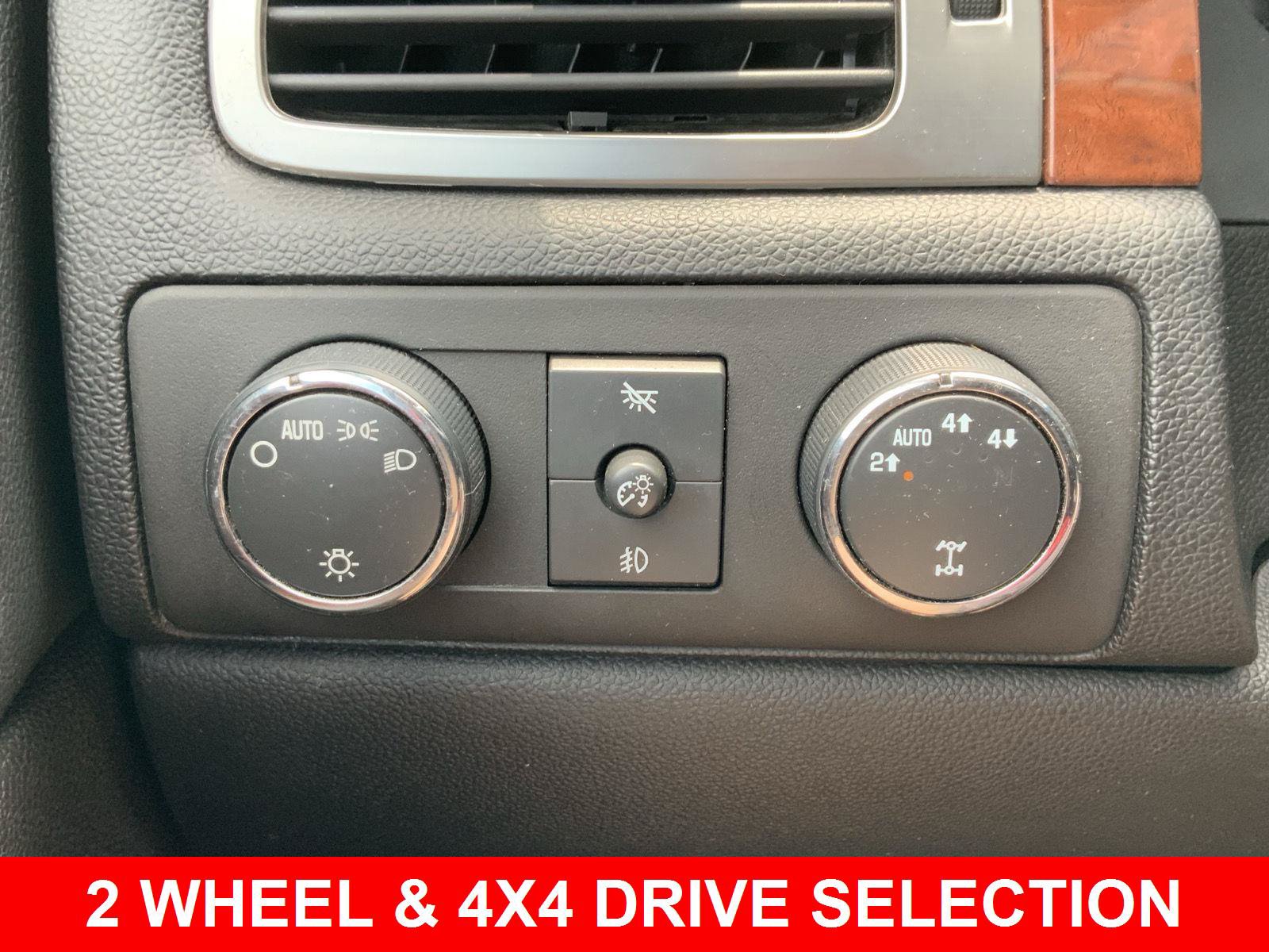 Used 2008 Chevrolet Avalanche LTZ w/ LTZ Preferred Equipment Group AWD/4WD image 5