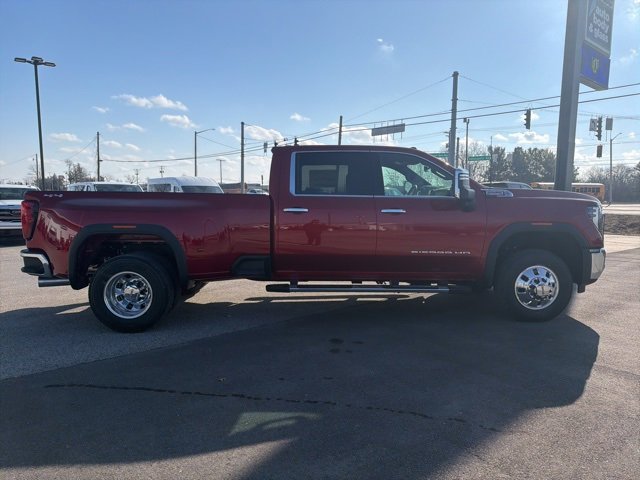 New 2026 GMC Sierra 3500 SLT w/ SLT Convenience Package image 5
