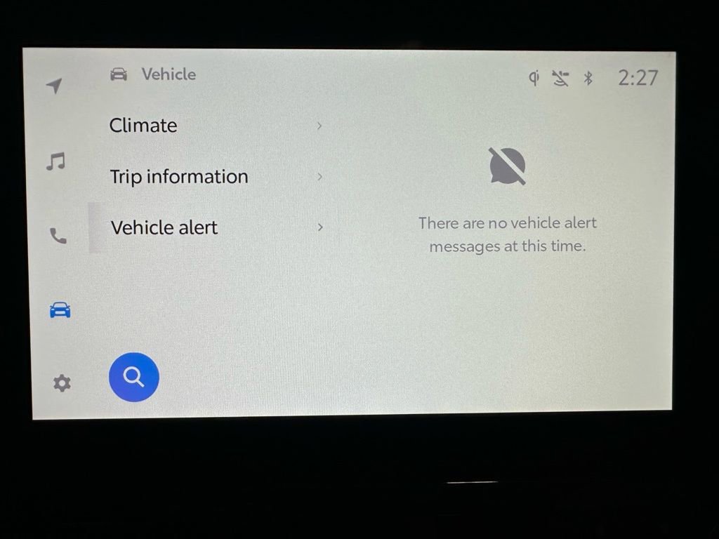 Used 2025 Toyota Highlander XLE image 31