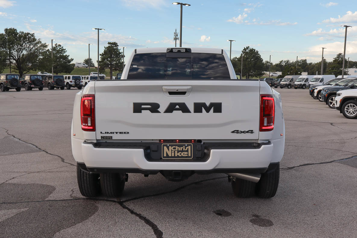 New 2027 RAM 3500 Limited AWD/4WD image 5