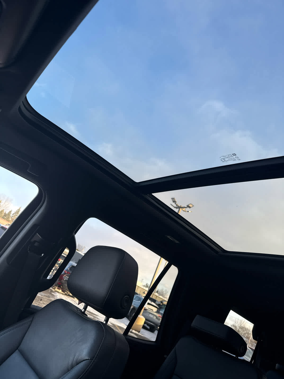 Used 2022 Chevrolet Tahoe Z71 w/ Z71 Off-Road Package image 23