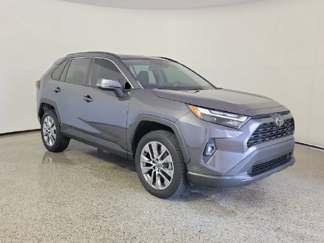 Used 2023 Toyota RAV4 XLE Premium FWD image 4
