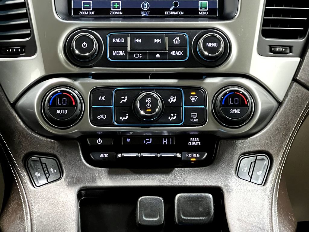 Used 2018 Chevrolet Suburban LT image 25
