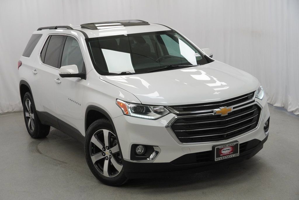Used 2021 Chevrolet Traverse LT w/ LT Premium Package image 9
