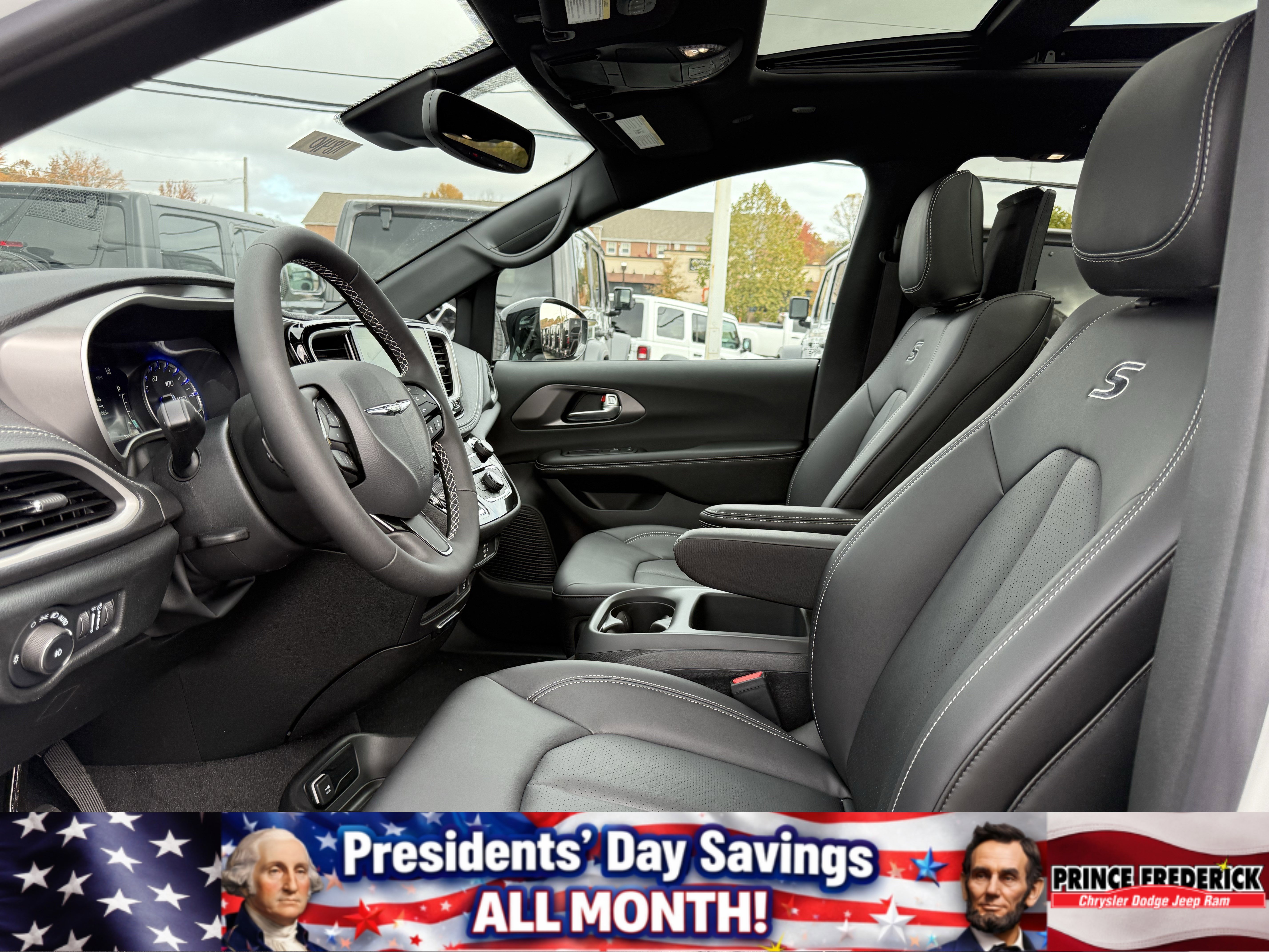 New 2026 Chrysler Pacifica Select image 10