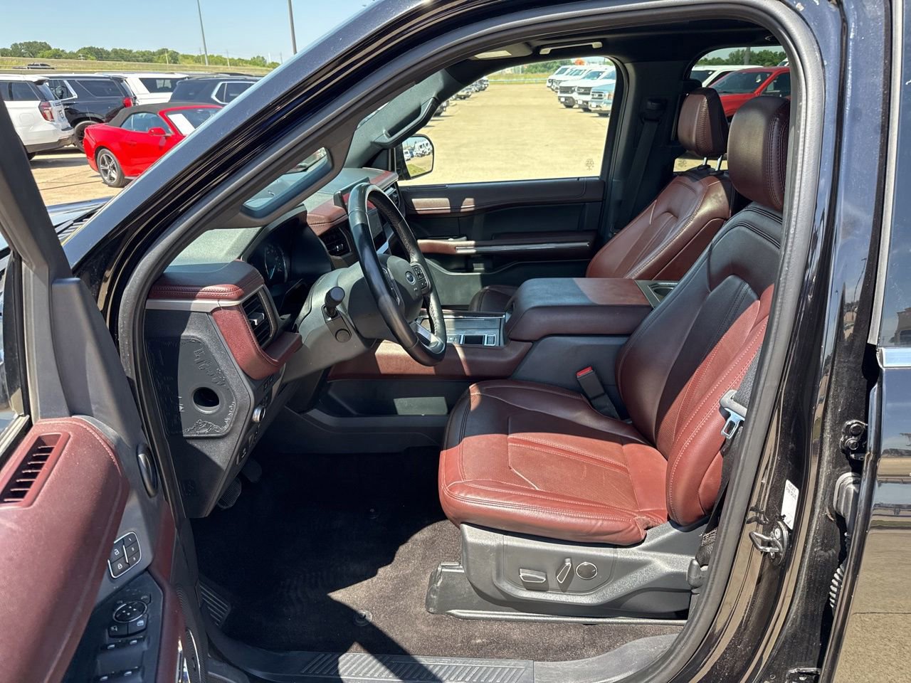 Used 2022 Ford Expedition Limited RWD image 20