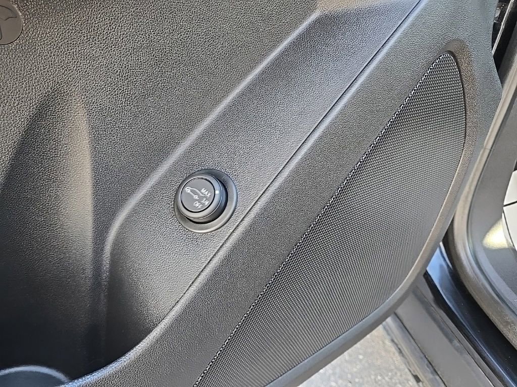Used 2020 Chevrolet Equinox LT AWD/4WD image 15