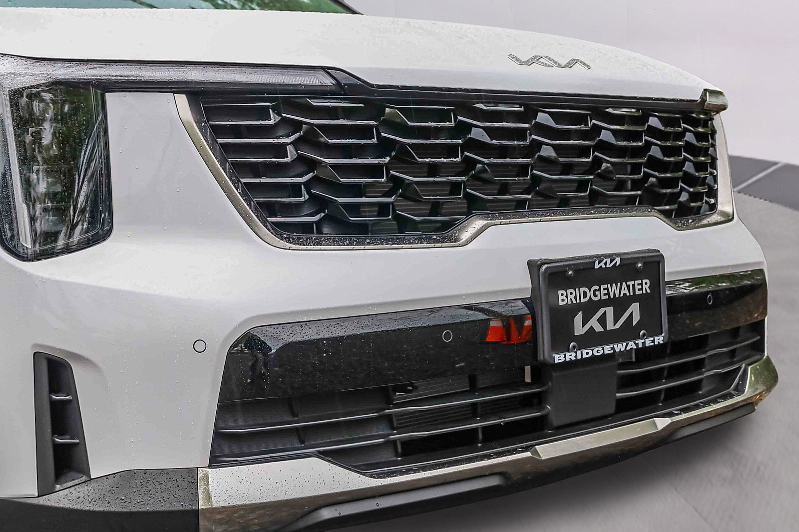 Certified 2025 Kia Sorento S FWD image 30