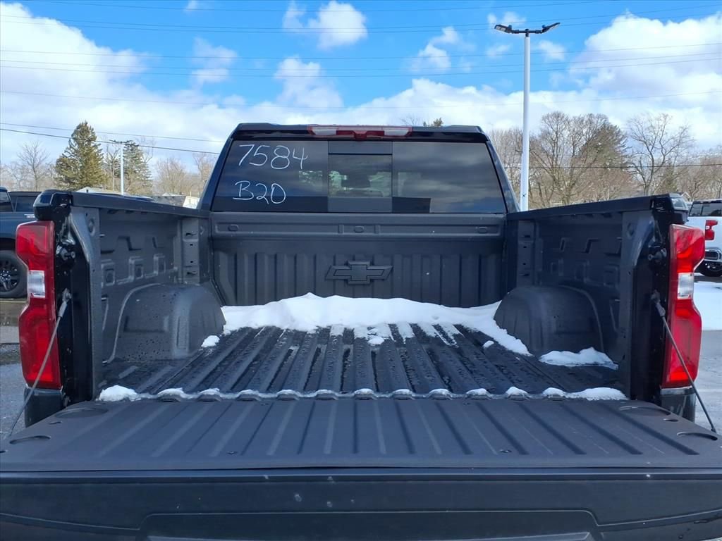 New 2026 Chevrolet Silverado 1500 High Country w/ Midnight Edition image 7