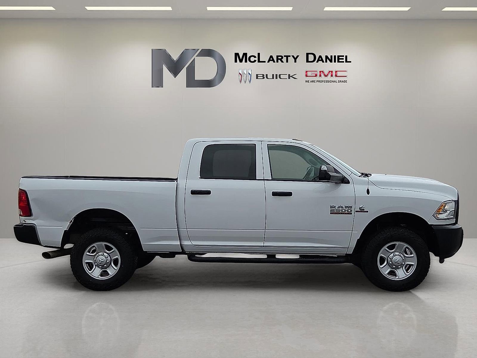 Used 2017 RAM 2500 Tradesman w/ Popular Equipment Group image 6