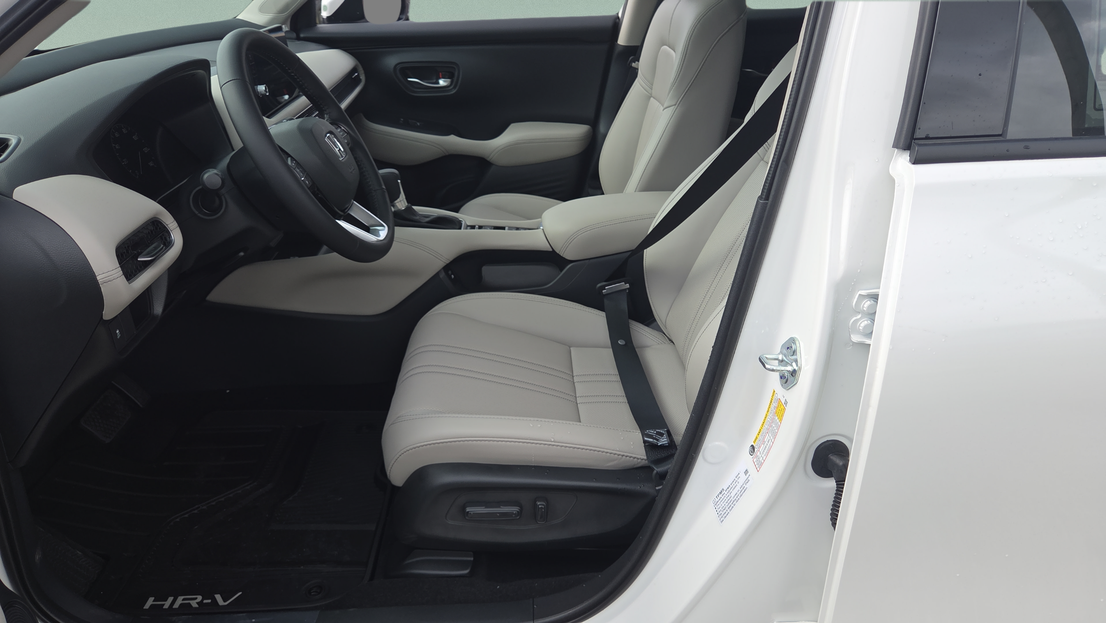 New 2027 Honda HR-V EX-L image 9