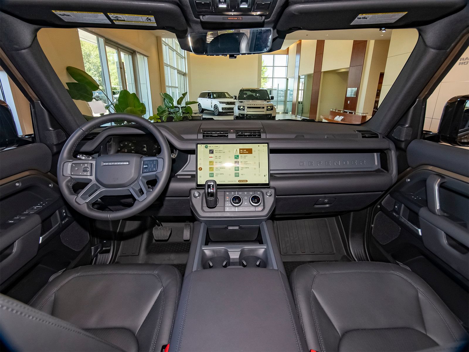 New 2026 Land Rover Defender 110 X-Dynamic SE AWD/4WD image 41