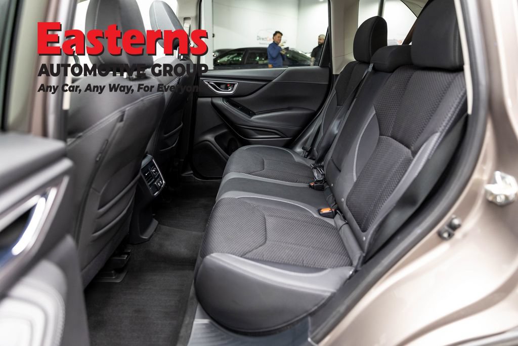 Used 2022 Subaru Forester Premium AWD/4WD image 25