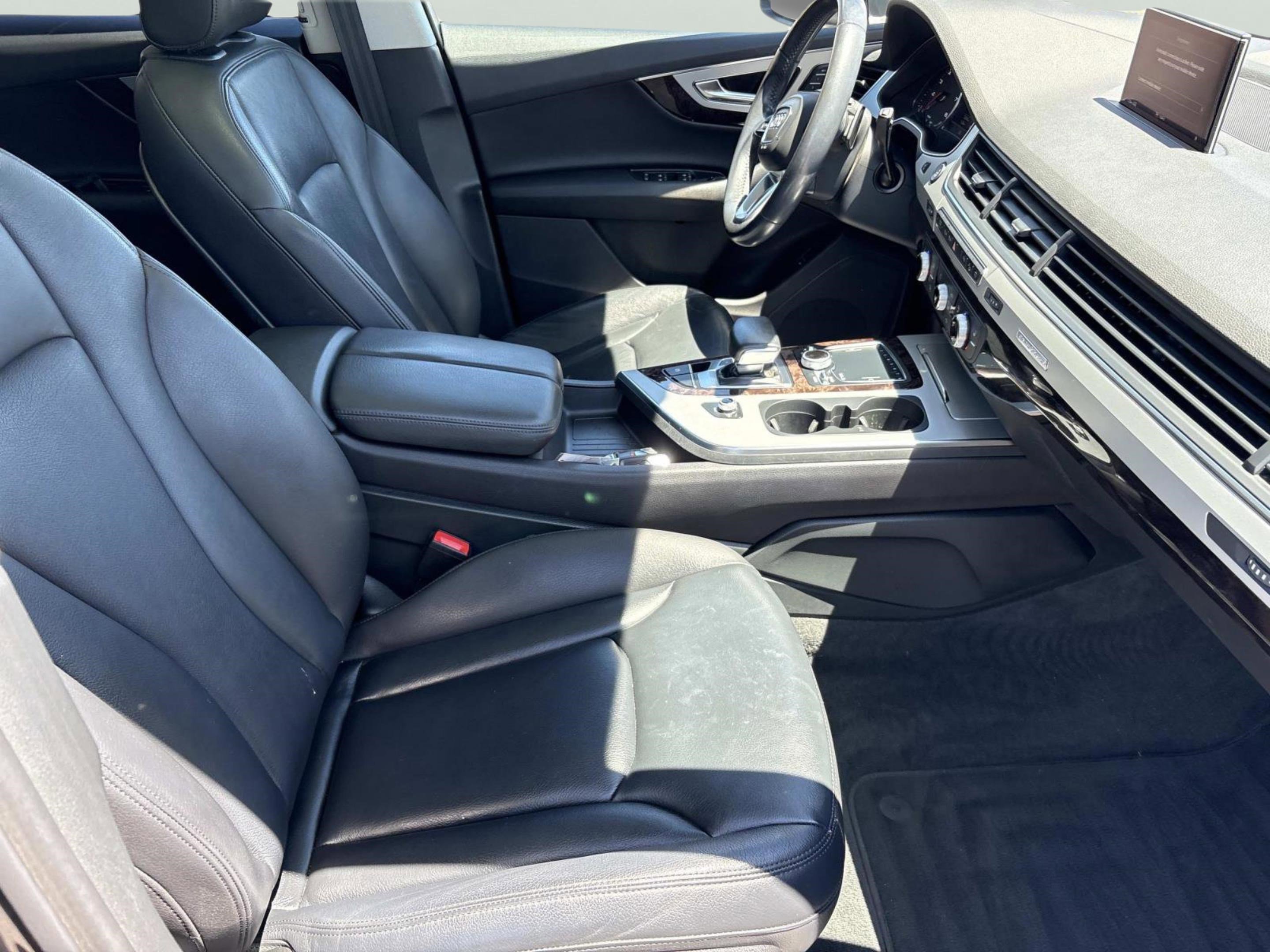 Used 2019 Audi Q7 2.0T Premium w/ Convenience Package AWD/4WD image 20