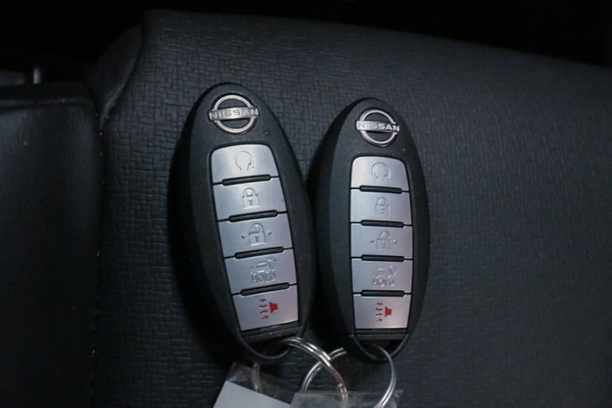 Used 2022 Nissan Rogue SV w/ SV Premium Package FWD image 26