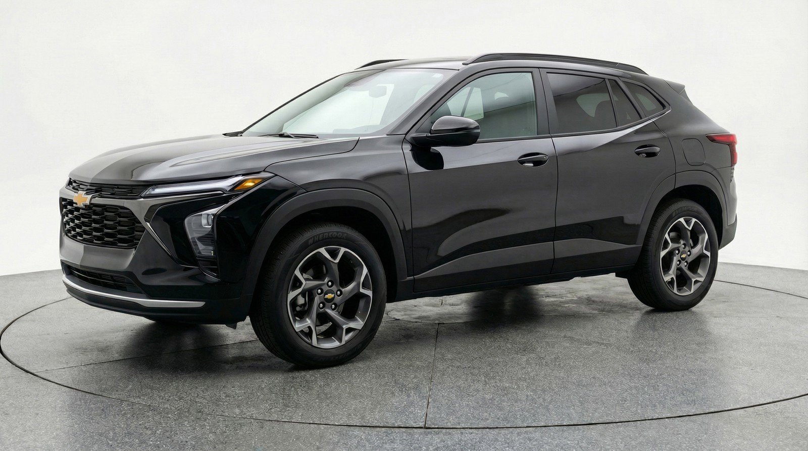 Used 2025 Chevrolet Trax LT image 3