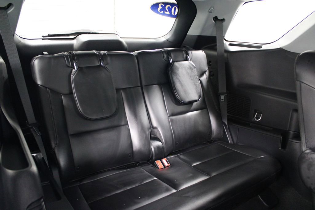 Used 2023 Ford Explorer XLT w/ Equipment Group 202A image 33