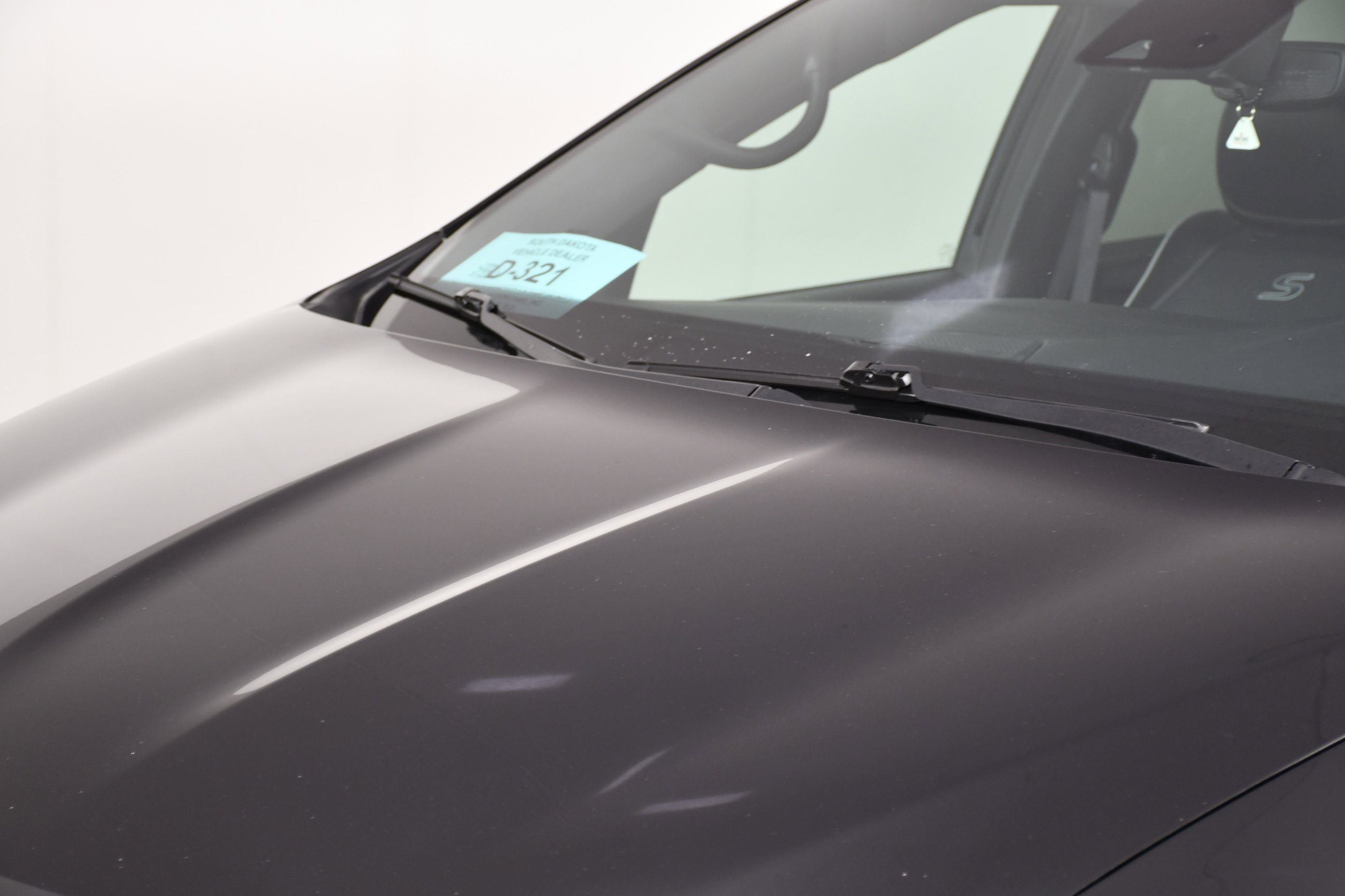 Used 2025 Chrysler Pacifica Limited image 12