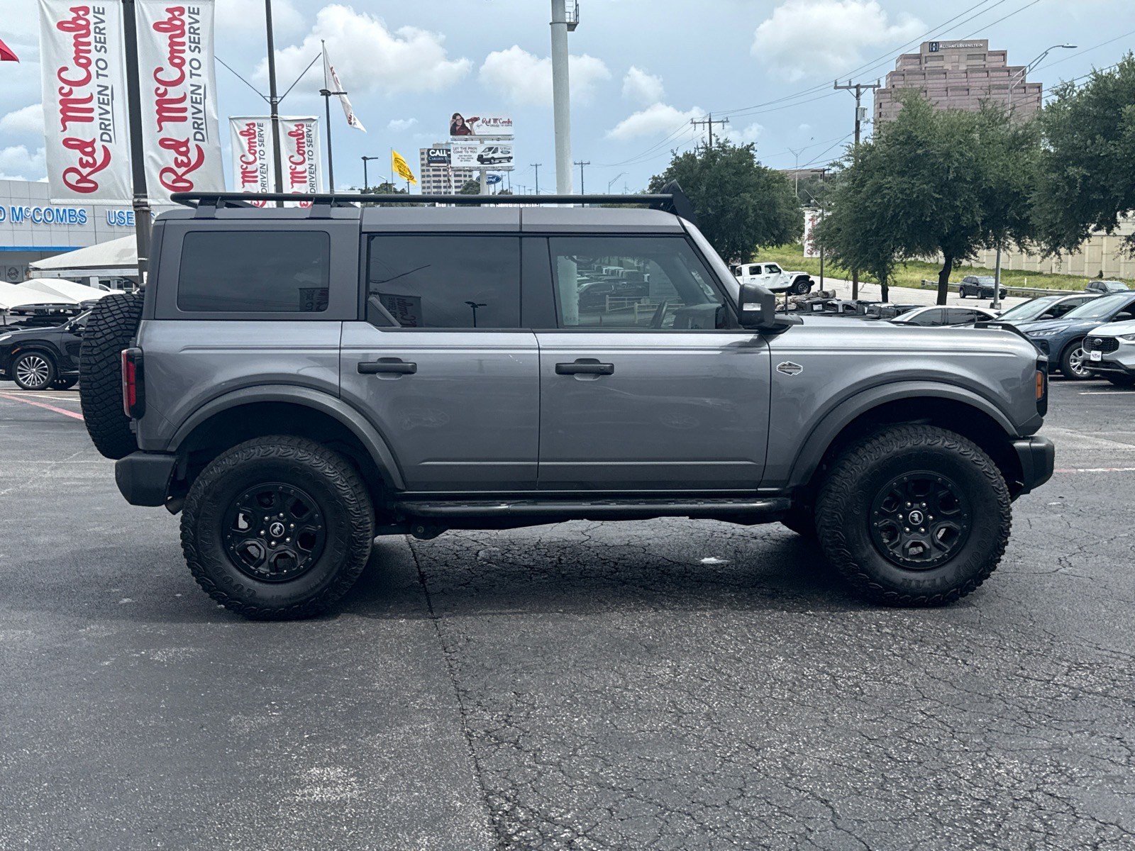 Certified 2023 Ford Bronco Wildtrak AWD/4WD image 5