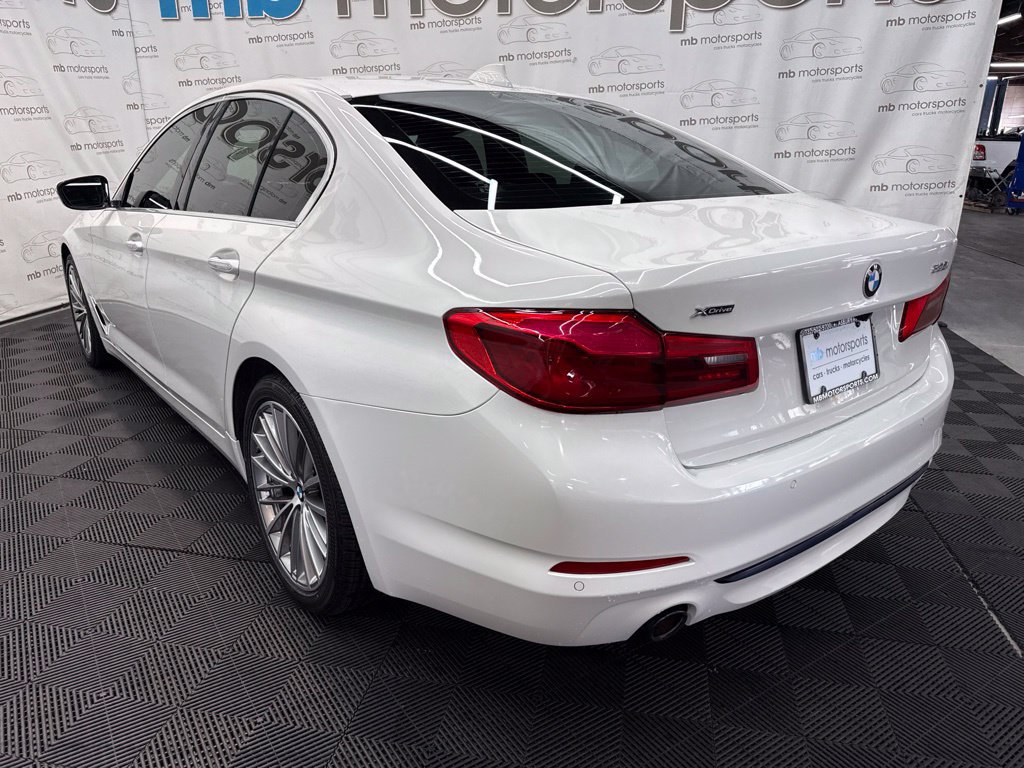 Used 2018 BMW 530i xDrive AWD/4WD image 4
